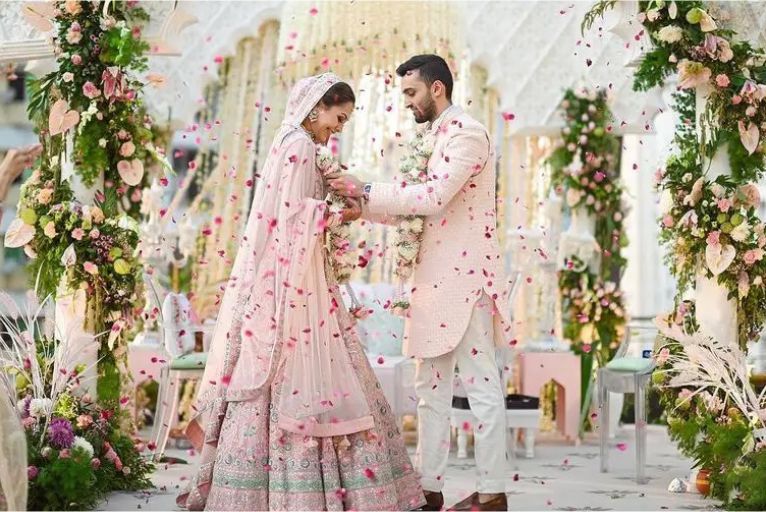 Masti Karni Hai to Yahan Jao | Taji Farms